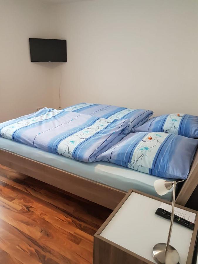 Ferienwohnung- Sarah Hahnstatten Dış mekan fotoğraf